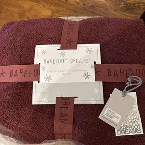 Barefoot Dreams Dark Sienna Blanket Soft Plush Fabric